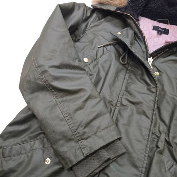J. Crew Winter Parka Coat Women's Medium Olive Green PrimaLoft Quilted Jacket - Picture 4 of 7